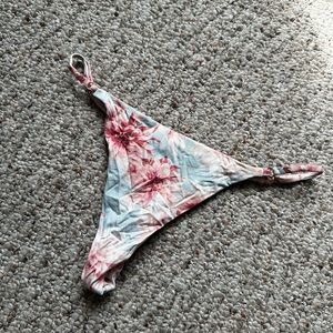 FRANKIES FLOWER PRINT CHEEKY BIKINI BOTTOMS